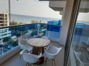 Espectacular y moderno apartamento frente al mar